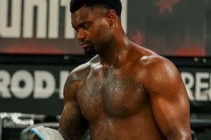 真不是一般天赋！NBL社媒晒锡安赤膊上身照！